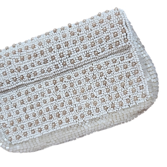 Vintage Handbags - VINTAGE BEADED CLUTCH PEARL SEED BEADS SILK LINING BELT LOOP DESIGN